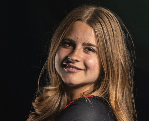 Isabella Amoth featured